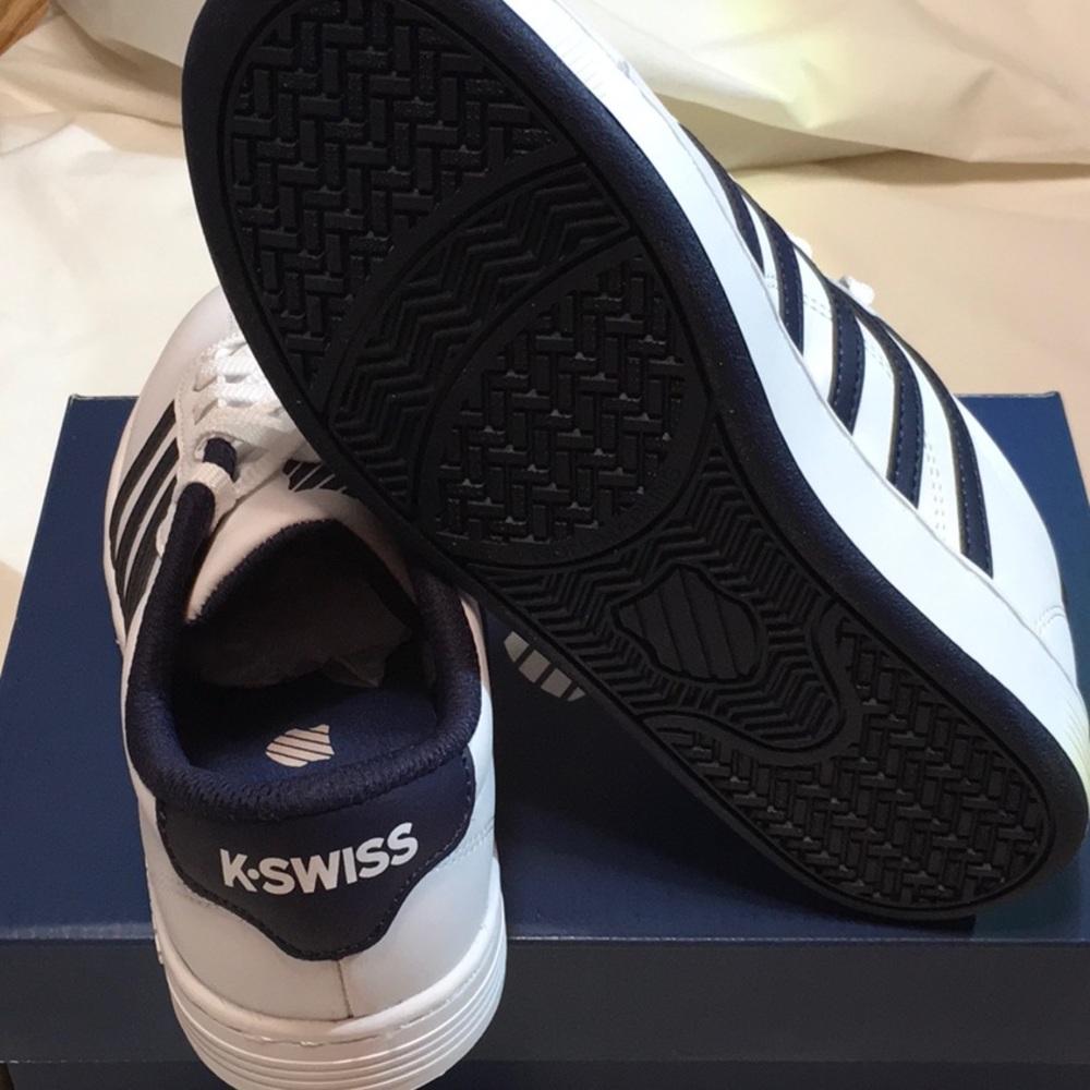 Sneakers 👟 - Picture 5 of 7